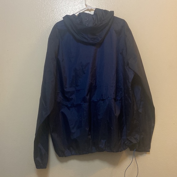 Rain coat - Picture 4 of 4